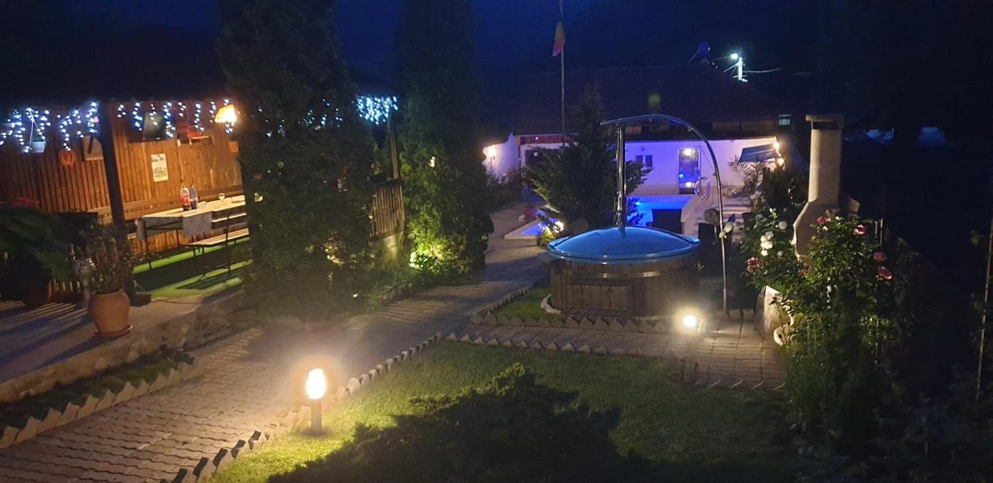 Cazare Casa Sandra Бэиле-Еркулане Экстерьер фото